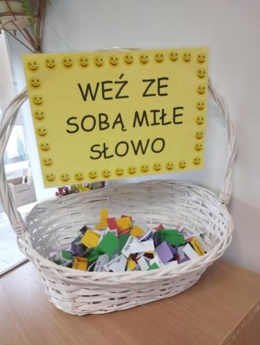 Dzien-Zyczliwosci-i-Pozdrowien-1