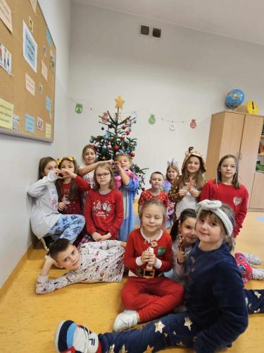 Dzien-pIzamy-2