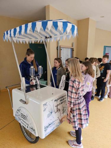 Toaleta-to-nie-smietnik-2024-19