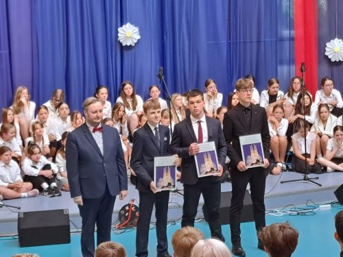 Zakonczenie-2025-1 (1)